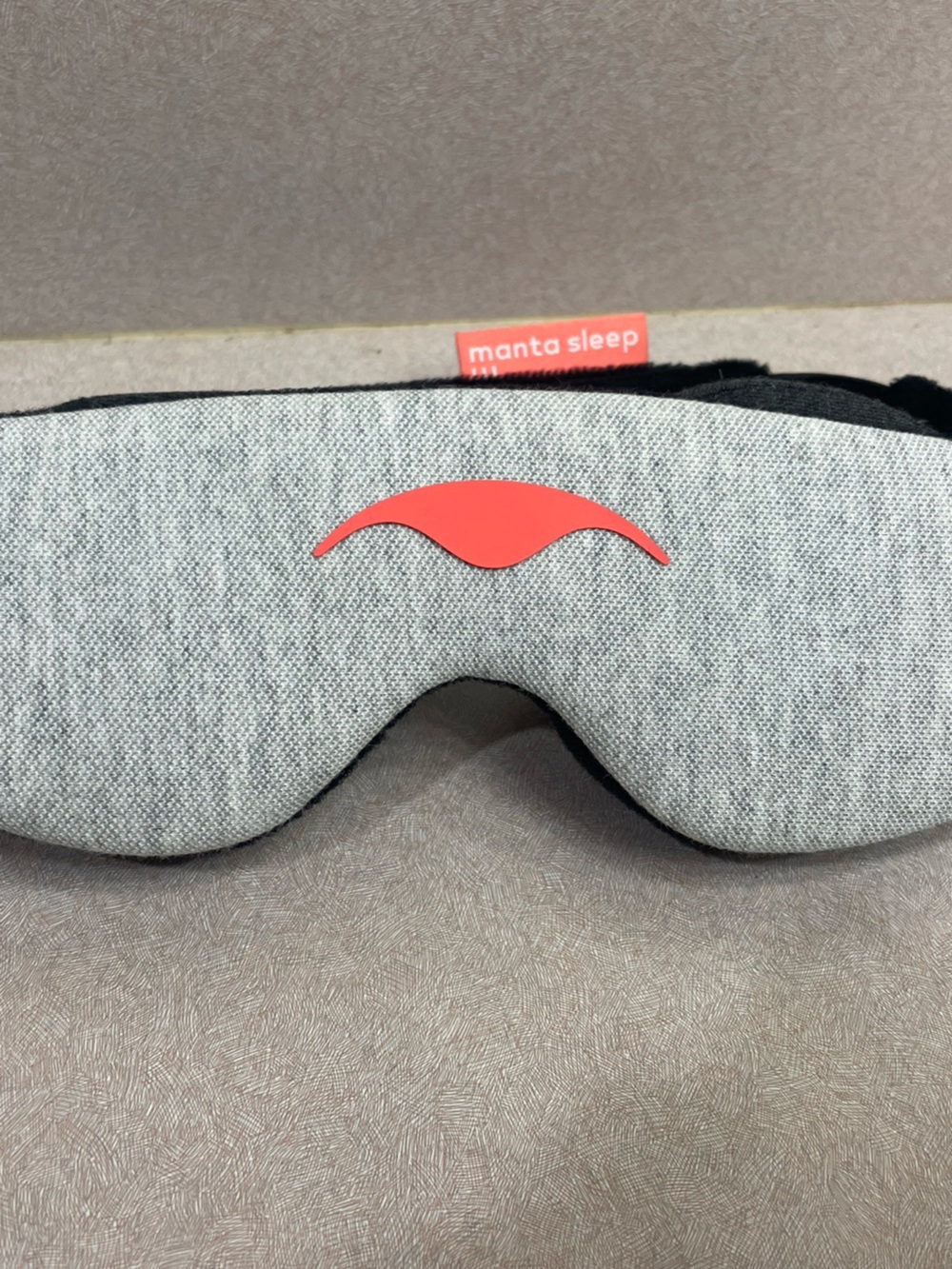 Manta Sleep Mask 100% Light Blocking Eye Cups Gray Adjustable Soft Black